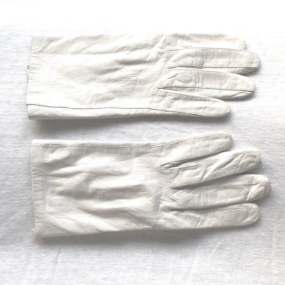 I Magnin Leather Gloves White